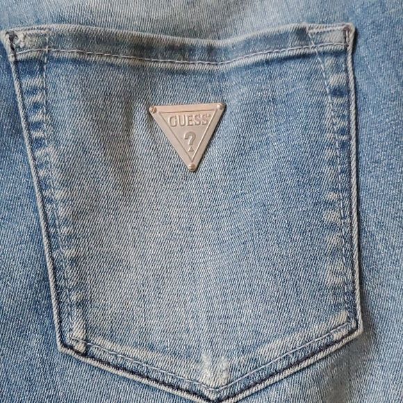 GUESS Jeans, Skinny, Size 27, Metal buckle Loops, Stretchy, Excellent Condition! - Picture 6 of 10